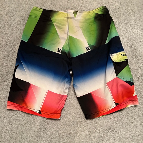 Hurley board shorts 32 - Picture 2 of 2